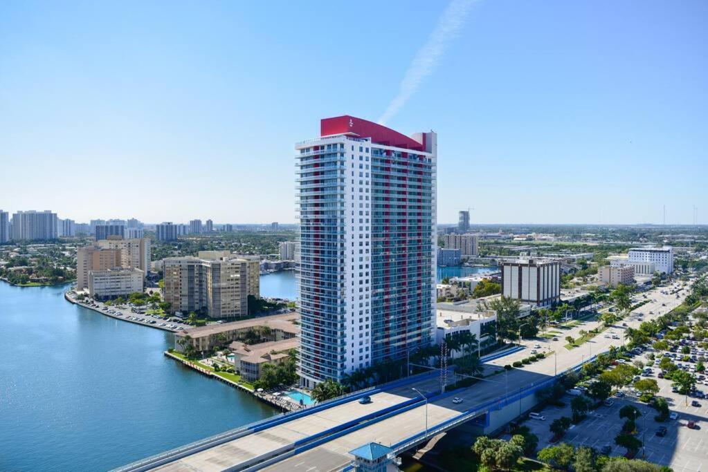 Awesome 2Br Condo Beachwalk Resort Hallandale Beach Eksteriør bilde