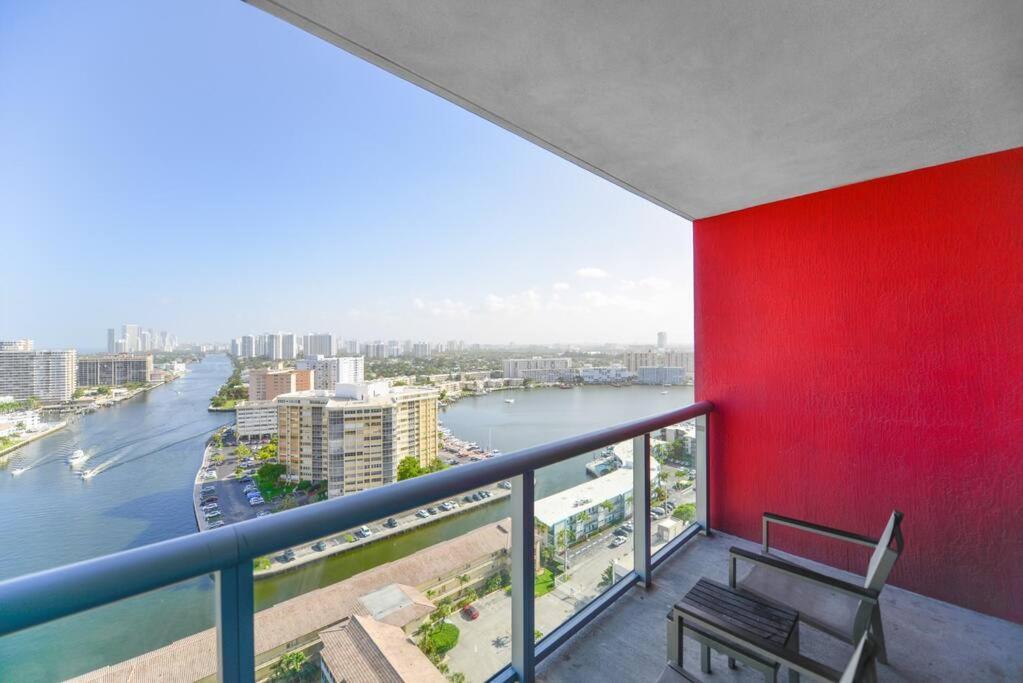 Awesome 2Br Condo Beachwalk Resort Hallandale Beach Eksteriør bilde