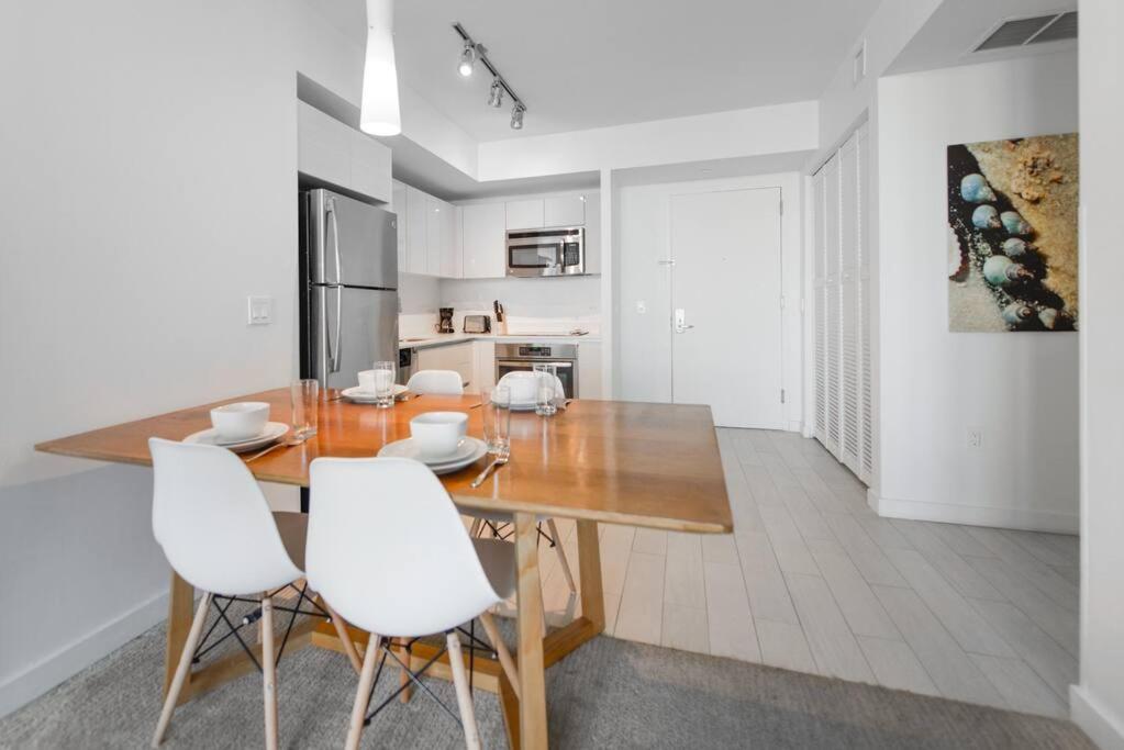 Awesome 2Br Condo Beachwalk Resort Hallandale Beach Eksteriør bilde